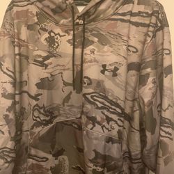 Under Armour ColdGear Camo Hoodie – Men’s XXL