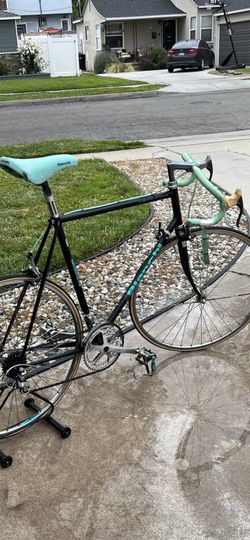 Old School Bianchi 56cm