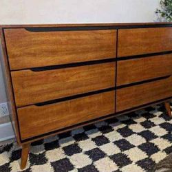 New Mid Century Modern Dresser! Free Delivery 🚚! 