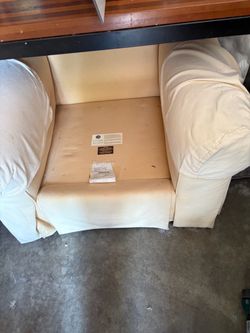 Free Yellow arm chair Ethan Allen new in 1999 yellow