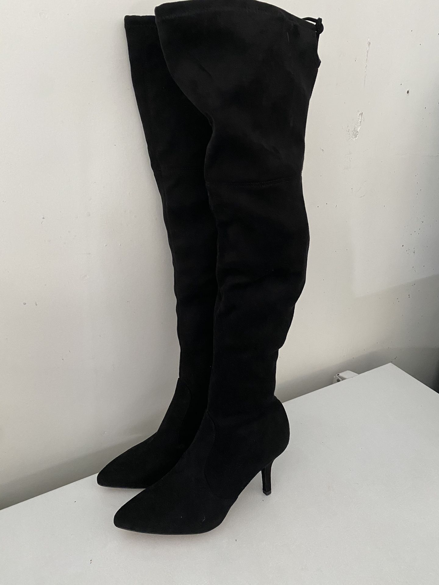 Vince Camuto Thigh High Heeled boots Size 8