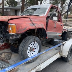 Toyota Pick Up 4x4 Parts