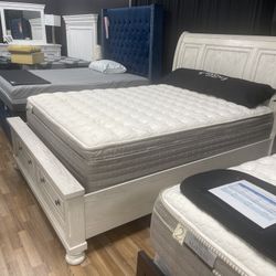 Robbinsdale A. White Queen Sleigh Storage Bed