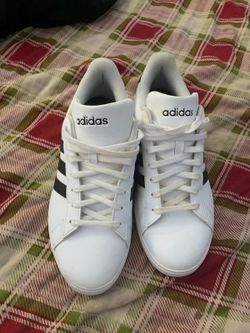 Adidas Sneakers
