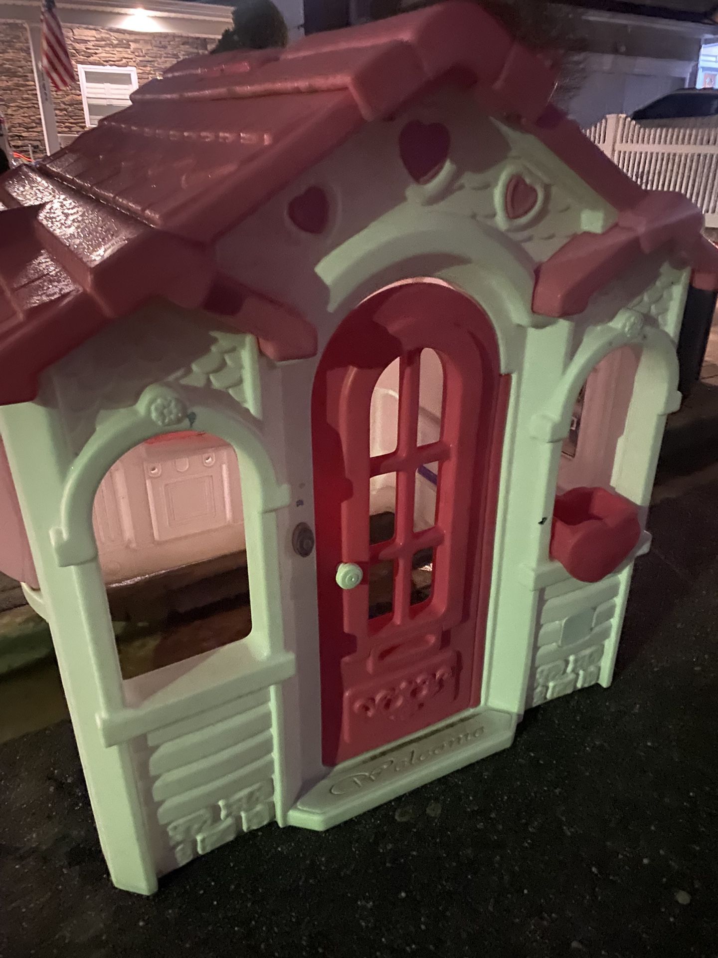 Step Two Indoor Outdoor Playhouse Like New