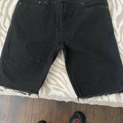 Men’s Levi’s shorts