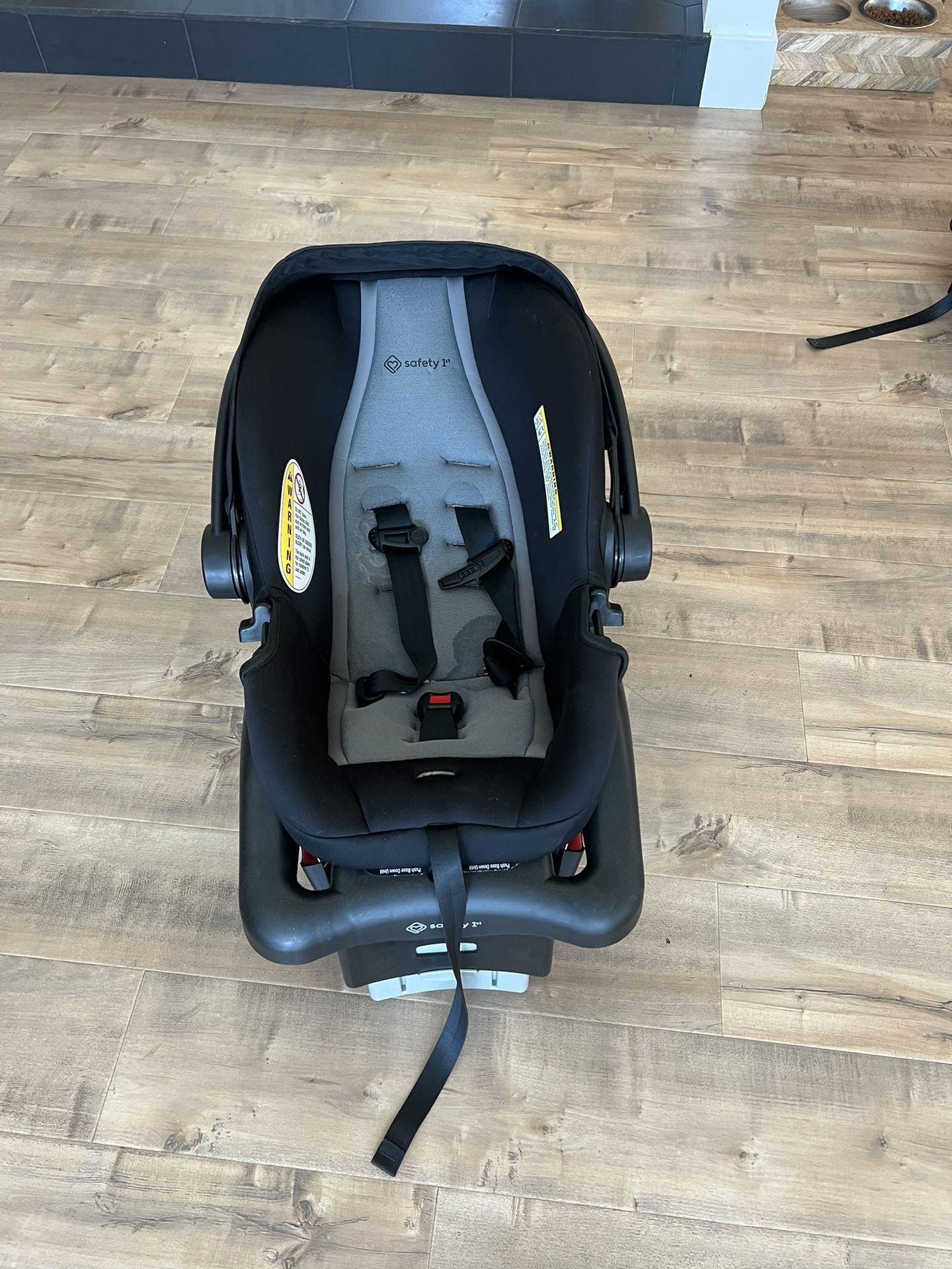 Safety First Car seat And Base