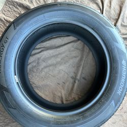 Hankook Kinergy GT 215/60R17