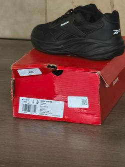 Reebok Dash Pro Unisex Running Sneakers