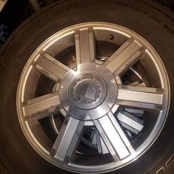2005  OEM Cadillac Escalade wheels