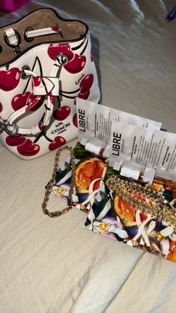 Free bracelets & Limited -edition Coach Cherry Print Mini Bucket Bag🍒