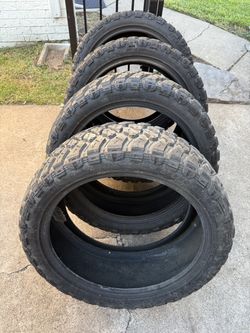 35x12.50x24 mud tires