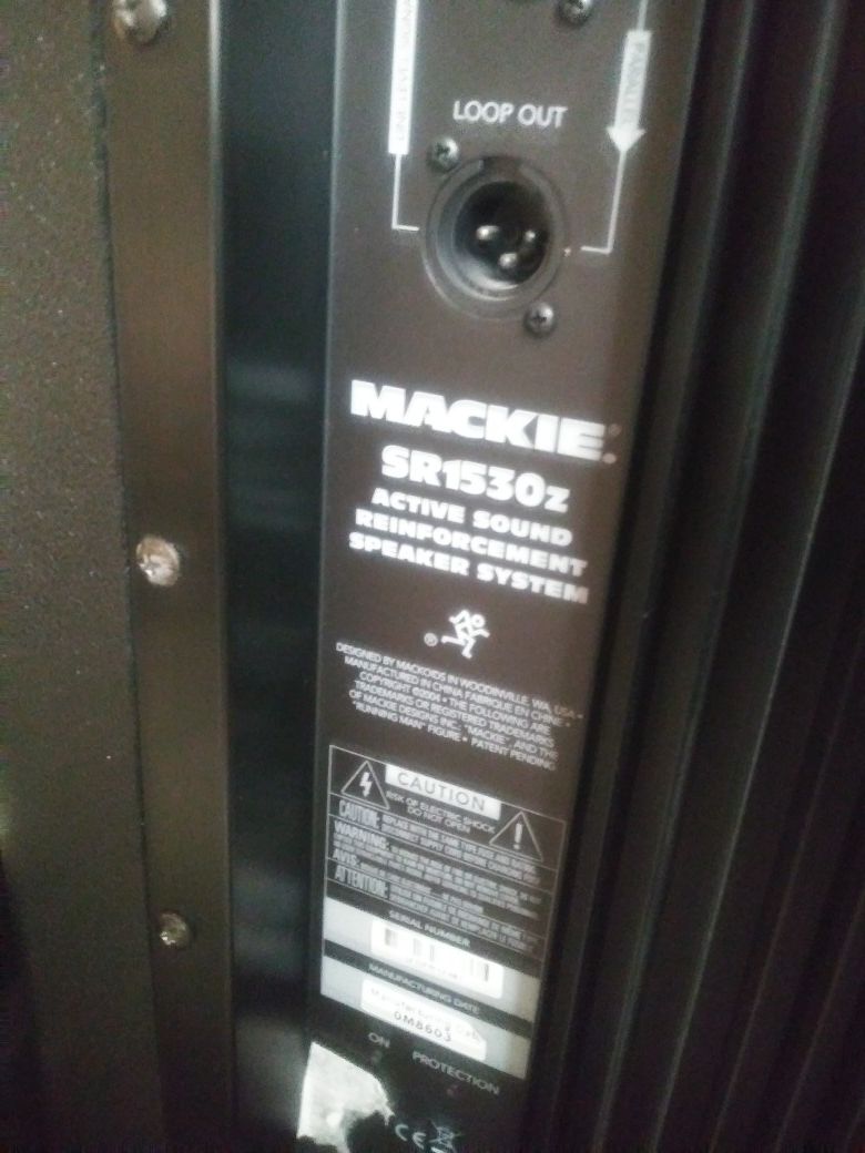 Mackie 15'