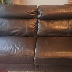 Raymour & Flanigan Electric Genuine Leather Recliner
