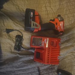 Milwaukee M18 Fuel Surge Impact With Battery And Charger