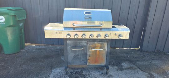 FREE. Nexgrill Deluxe 6 burner with side