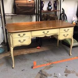 Vintage 3 Drawer Executive Blond Desk By Thomasville For Sale 