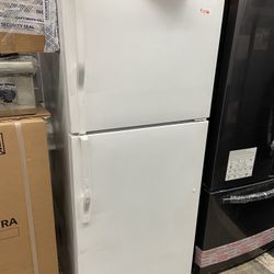 White Top Freezer 28” Refrigerator