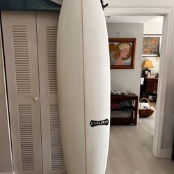SURF BOARD BRAND NEW BATMAN FISH SUPER FAST 7.8