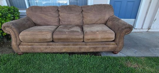 Pullout Bed Couch