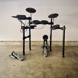 Yamaha Drum Set