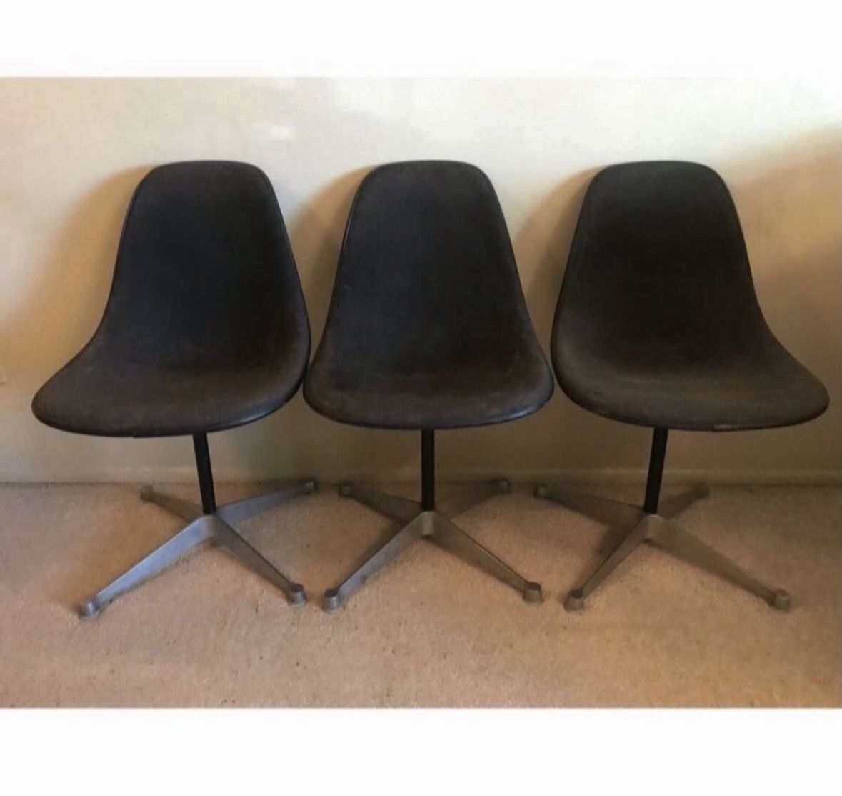 3 Vintage Antique MCM Mid Century Modern Black Herman Miller Eames Fiberglass Chairs Aluminum X Pedestal