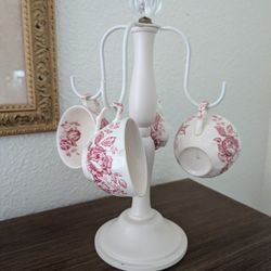 Pretty Mug Tree With Vintage Tea Cups