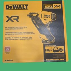 Dewalt 30° Framing Nailer With Battery And Charger 