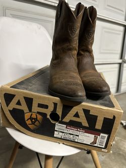 Ariat