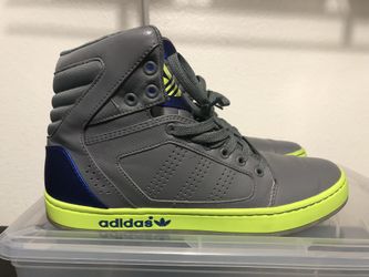 Adidas high top size 8.5 sneakers shoes
