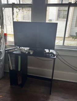 Vizeo TV, Stand, Universal Remote