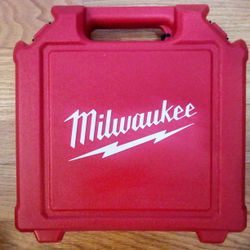 Milwaukee Shockwave 1/2" Drive Metric Deep Well 6 Point Impact Sockets 14-Piece 