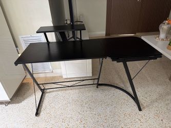 Free desk