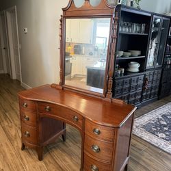 Vintage Solid Wood Vanity Desk w/ Mirror – Elegant, Curved Front, 7 Drawers