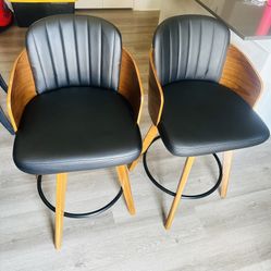Barstool 