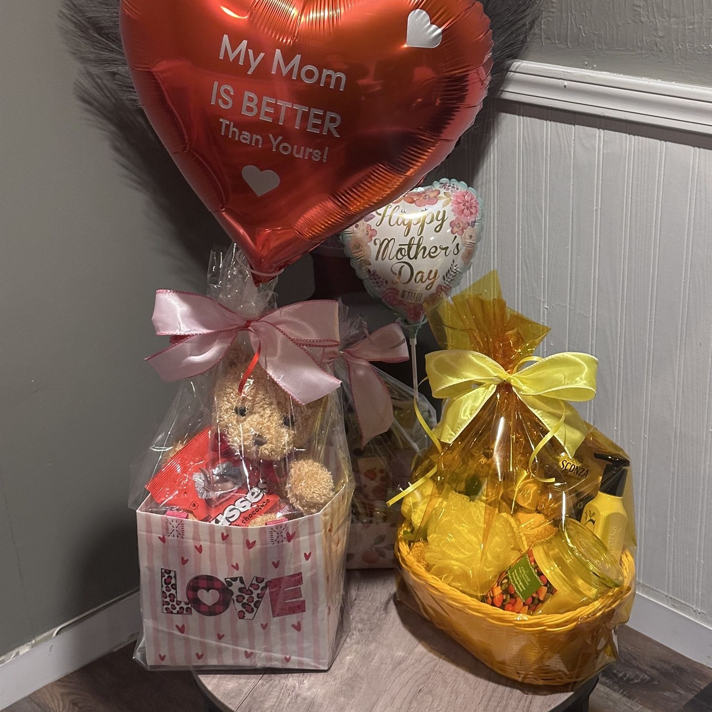 Mom/celebration Gift Baskets