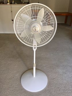 Lasko Pedestal fan for Sale in Raleigh, NC - OfferUp