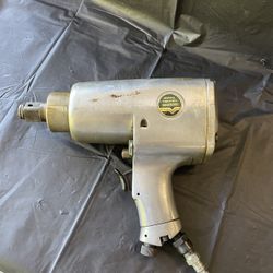 Central Pneumatic Professional Impact Wrench 
