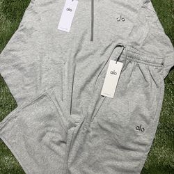 Alo Crew Neck & Sweats Set