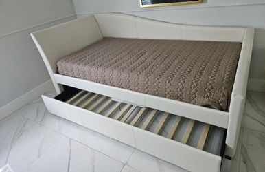 Day Bed