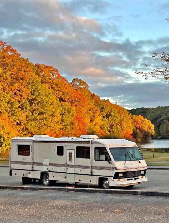 1990 Georgie Boy Motor Home