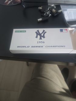 1956 Collectible Yankees World Series Watch,new Never Being Used,needs Battery