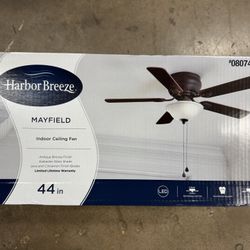 44” Ceiling Fan With Light 