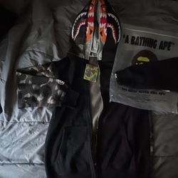 Bathing Ape Shark Camo Zip up