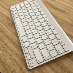 Apple Wireless Keyboard 