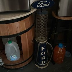 Ford Statue Pump