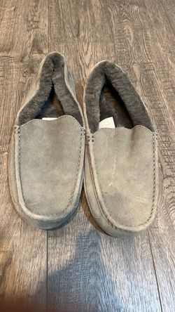 Size 12 Gray Suede Sheepskin Slip On