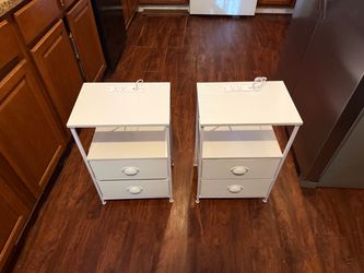 Nightstand set