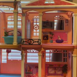 Barbie Doll Dream House Pink 