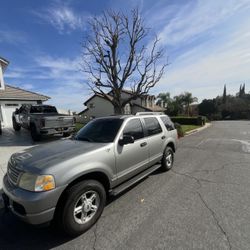 2005 Ford Explorer